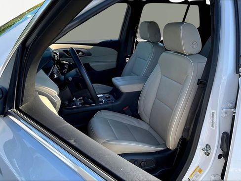 Used 2023 Chevrolet Traverse Premier w/ LPO, Floor Liner Package image 23