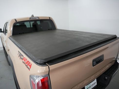 Used 2020 Toyota Tacoma TRD Off-Road image 59