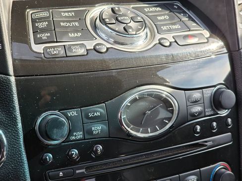 Used 2011 INFINITI FX35 2WD w/ Premium Pkg image 27