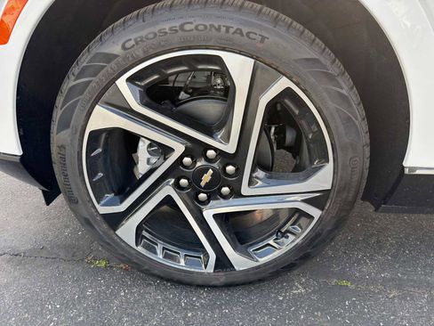 New 2026 Chevrolet Equinox EV LT image 35