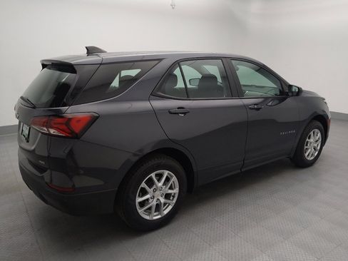 Used 2022 Chevrolet Equinox LS AWD/4WD image 10