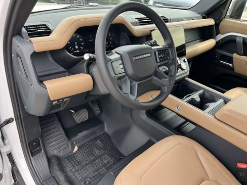 New 2026 Land Rover Defender 130 X-Dynamic SE AWD/4WD image 12