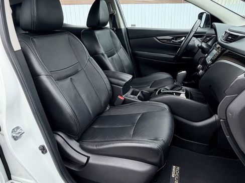 Used 2017 Nissan Rogue Sport SL image 20