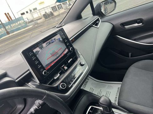 Used 2021 Toyota Corolla SE FWD image 11