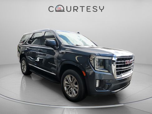 Used 2021 GMC Yukon SLT w/ SLT Premium Package image 5