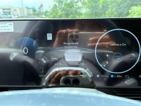 New 2025 Hyundai Ioniq 5 SEL image 17