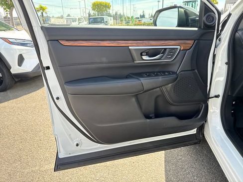 Used 2021 Honda CR-V Touring image 16
