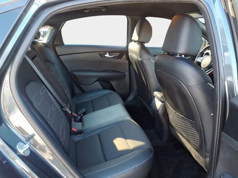 Used 2023 Kia Forte GT-Line image 14