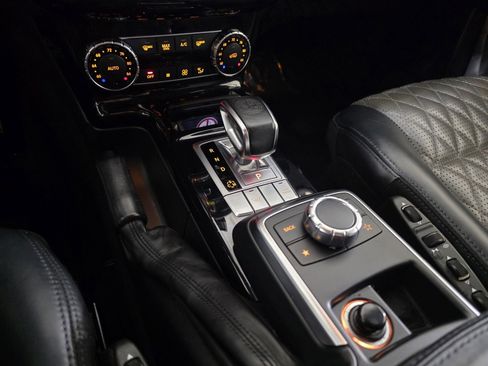 Used 2015 Mercedes-Benz G 63 AMG G 63 AMG image 30