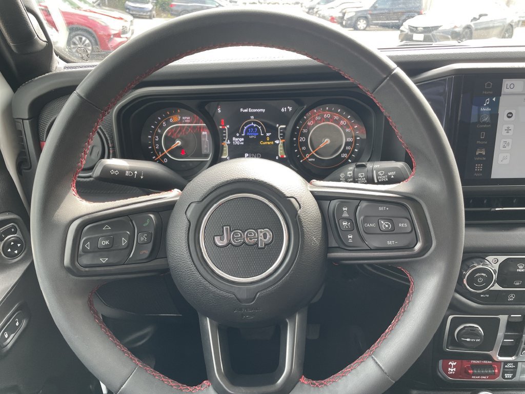 Used 2024 Jeep Wrangler Unlimited Rubicon AWD/4WD image 16