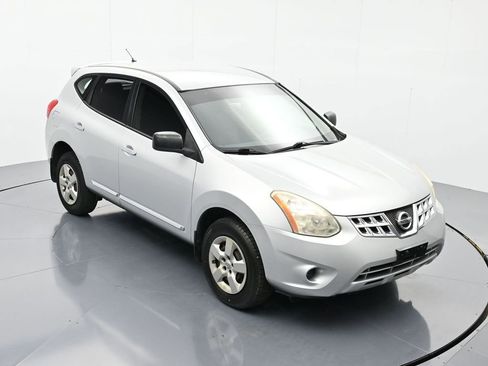 Used 2013 Nissan Rogue S image 39