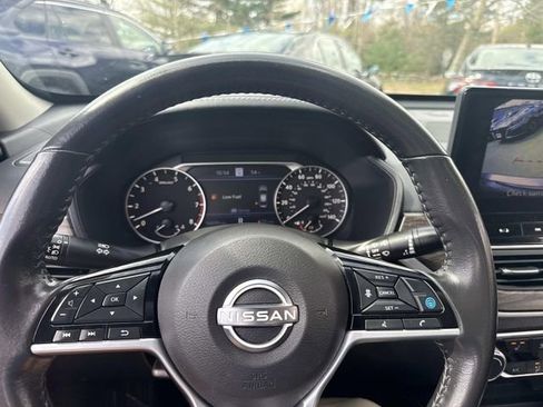 Used 2023 Nissan Altima 2.5 SV w/ SV Premium Package FWD image 32