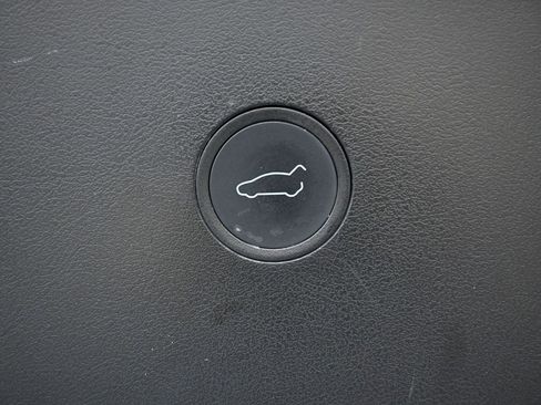 Used 2021 Tesla Model X Performance image 15