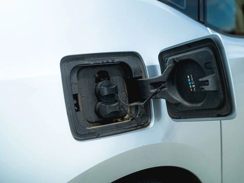 Used 2015 BMW i3 w/ Range Extender image 24