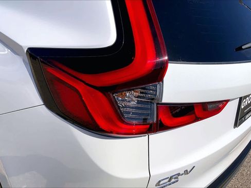 Used 2025 Honda CR-V Sport-L image 29