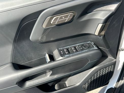 New 2027 Kia Telluride S image 10