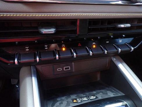 Used 2023 Chevrolet Colorado ZR2 w/ ZR2 Convenience Package III image 19