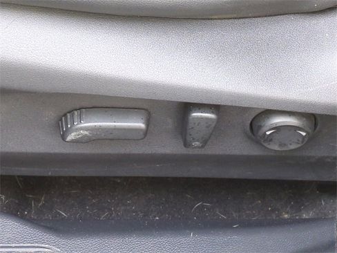 Used 2021 Subaru Outback Limited image 18