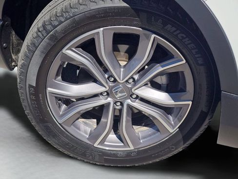 Certified 2021 Honda CR-V Touring image 19