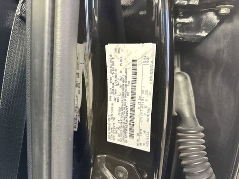 Used 2019 Ford F150 Lariat image 36