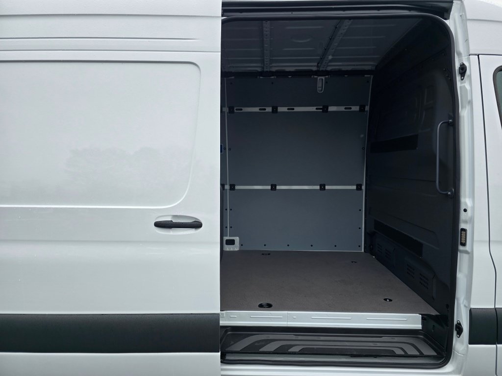 New 2026 Mercedes-Benz Sprinter 2500 image 18