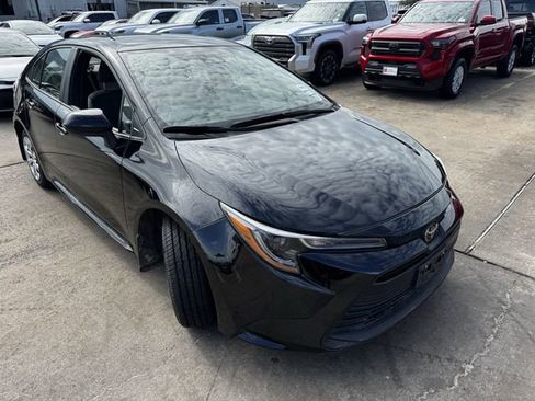 Used 2026 Toyota Corolla LE FWD image 3