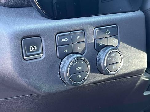 Used 2023 Chevrolet Silverado 1500 LT Trail Boss w/ Protection Package AWD/4WD image 22