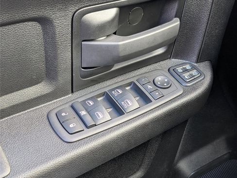 Used 2024 RAM 2500 Tradesman w/ Chrome Appearance Group image 20