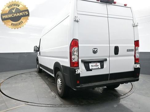 Used 2025 RAM ProMaster 2500 w/ Convenience Group image 5