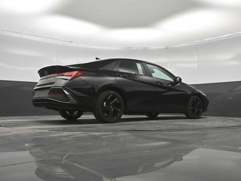 New 2026 Hyundai Elantra Sport FWD image 36
