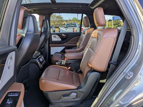 Used 2023 Lincoln Aviator Reserve w/ Equipment Group 201A image 28