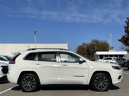 Used 2019 Jeep Cherokee High Altitude image 3