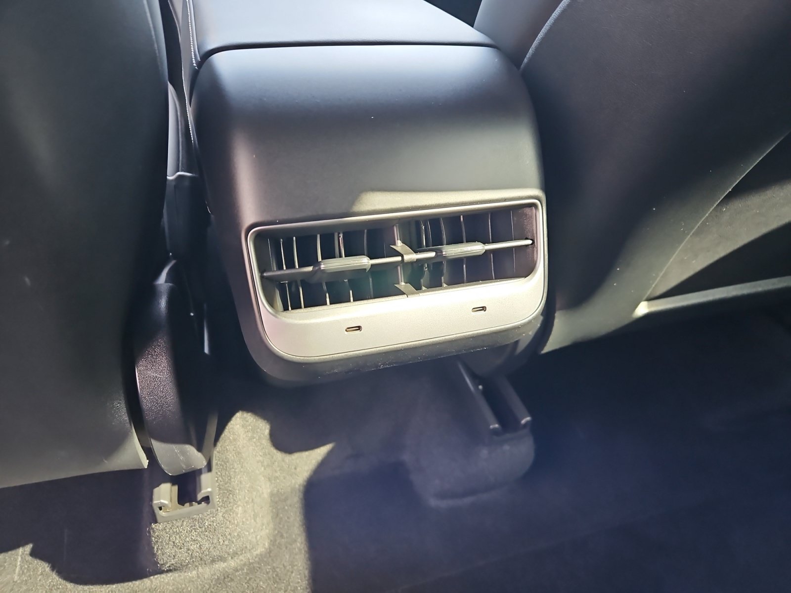 Used 2025 Tesla Model Y Performance AWD/4WD image 13