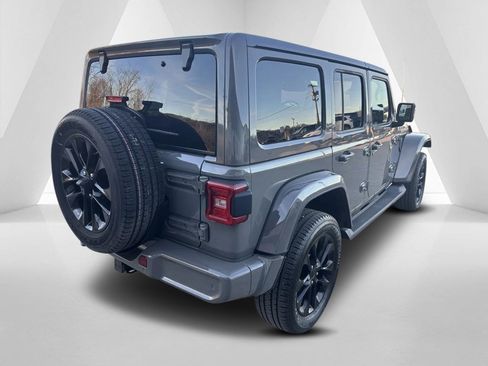 Used 2023 Jeep Wrangler Altitude image 7