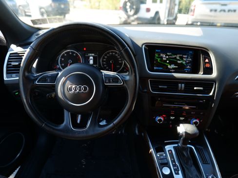 Used 2017 Audi Q5 3.0T Premium Plus w/ Technology Package image 18