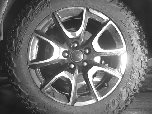 Used 2025 Jeep Compass Trailhawk image 14