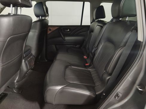 Used 2016 INFINITI QX80 4WD w/ Deluxe Technology Package image 15