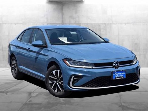 Used 2025 Volkswagen Jetta S FWD image 2