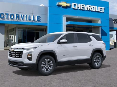 New 2026 Chevrolet Equinox LT FWD image 2