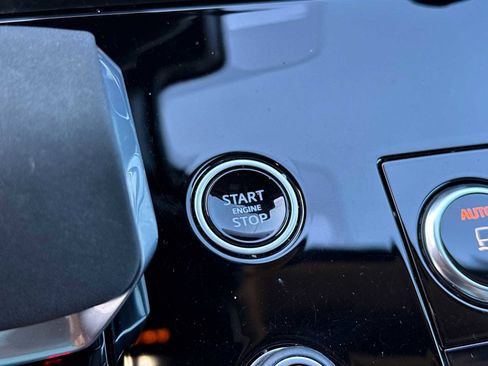 Used 2023 Land Rover Range Rover Sport SE Dynamic image 23