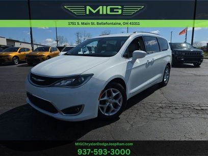 Used 2017 Chrysler Pacifica Touring-L Plus w/ Tire & Wheel Group