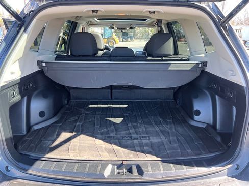Used 2022 Subaru Forester Premium image 17