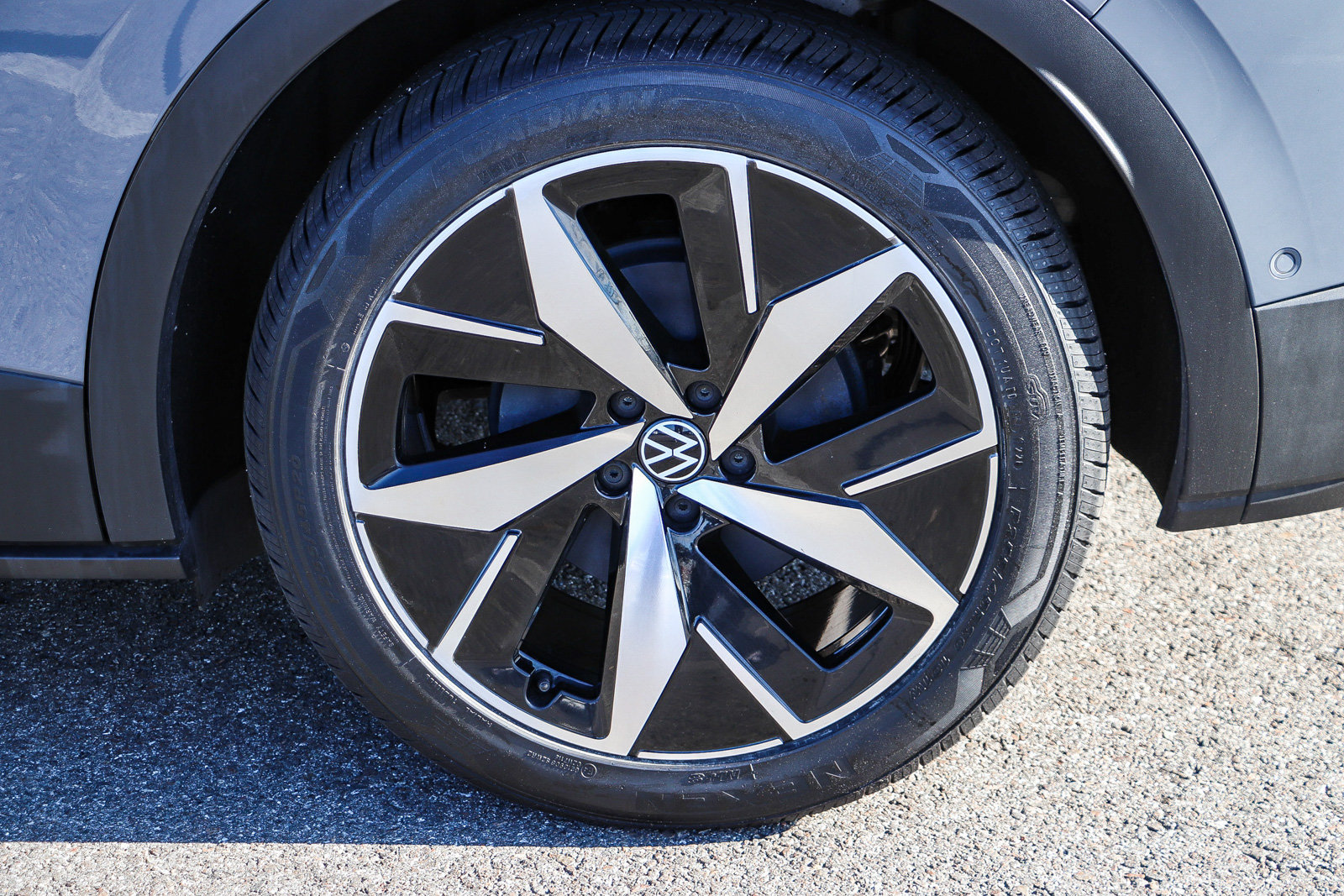 Used 2023 Volkswagen ID.4 Pro S RWD image 12