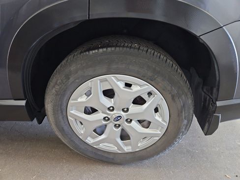 Used 2021 Subaru Forester image 24