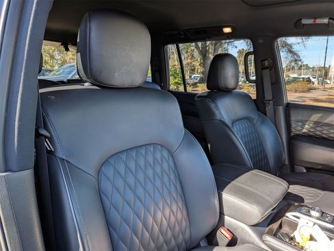 Used 2024 INFINITI QX80 Sensory image 40