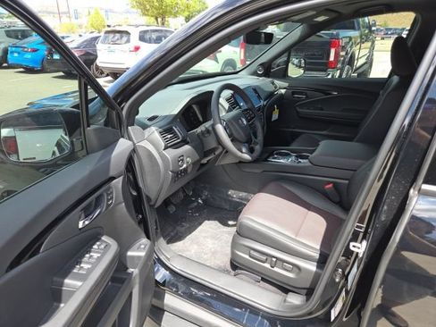 New 2026 Honda Ridgeline Black Edition image 7
