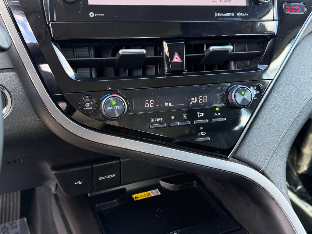 Used 2023 Toyota Camry XSE FWD image 23