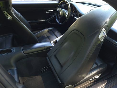 Used 2015 Porsche 911 Carrera w/ Premium Plus Package A RWD image 17