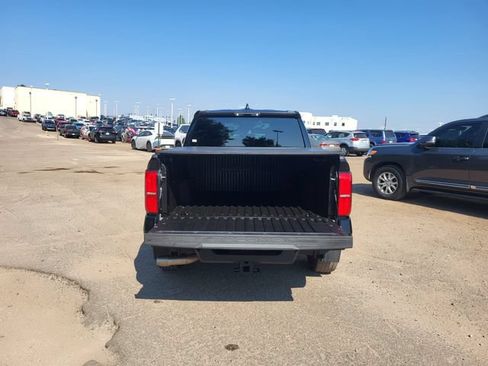 Used 2024 Toyota Tacoma SR5 AWD/4WD image 24