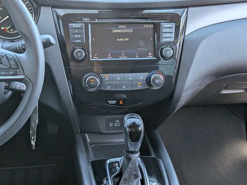 Used 2020 Nissan Rogue Sport S FWD image 12